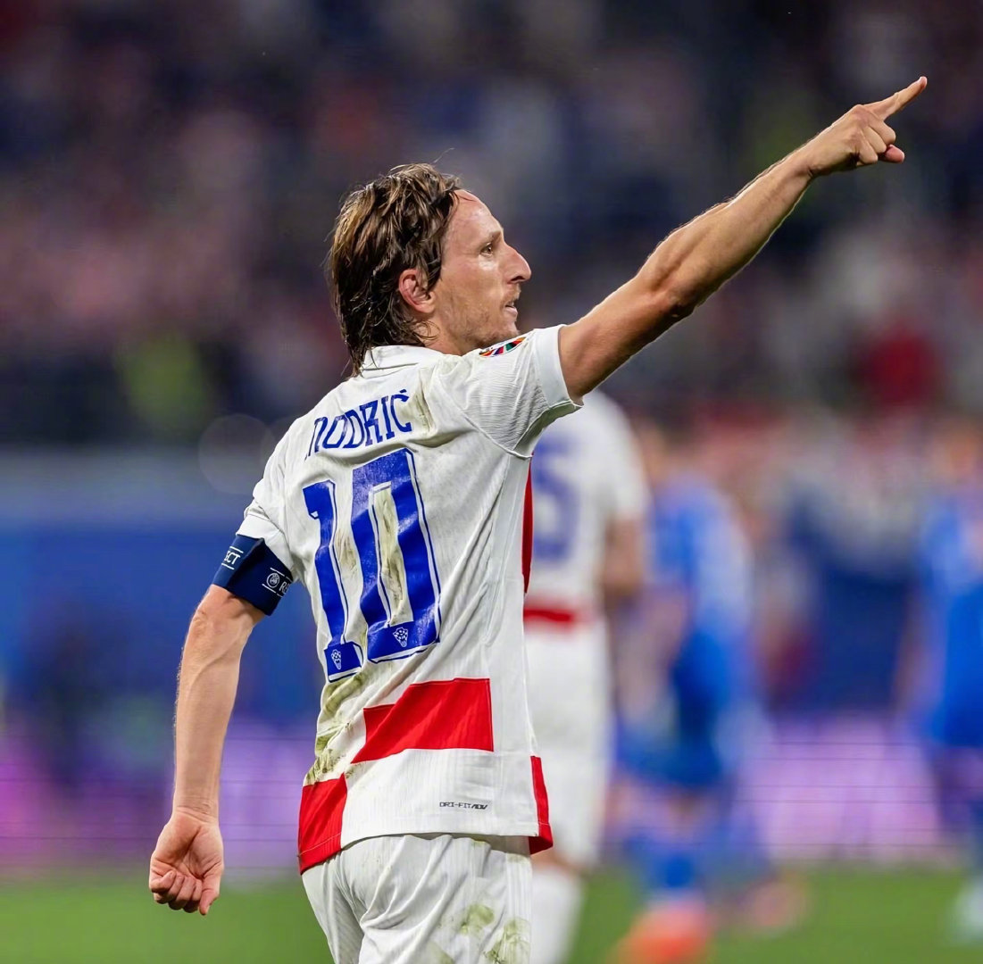 水晶宫已决定明夏出售沃顿，曼联进欧冠才能竞争！