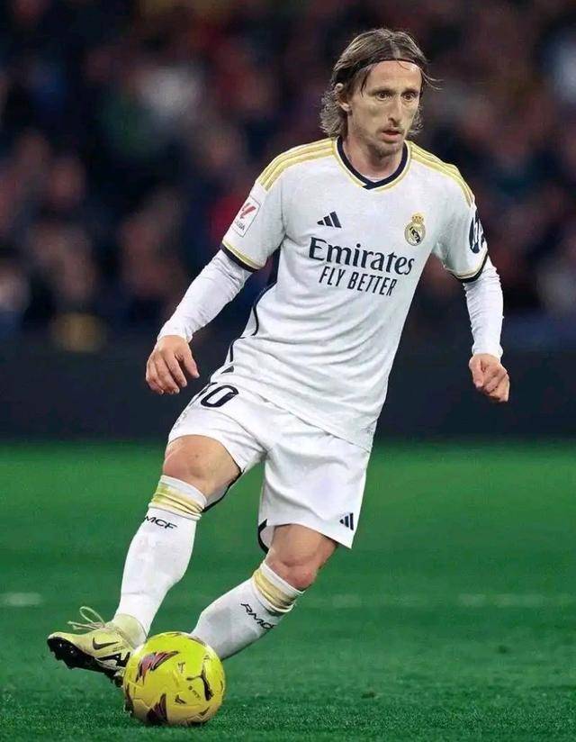 NBA：勇士击败森林狼 库里三分火力全开