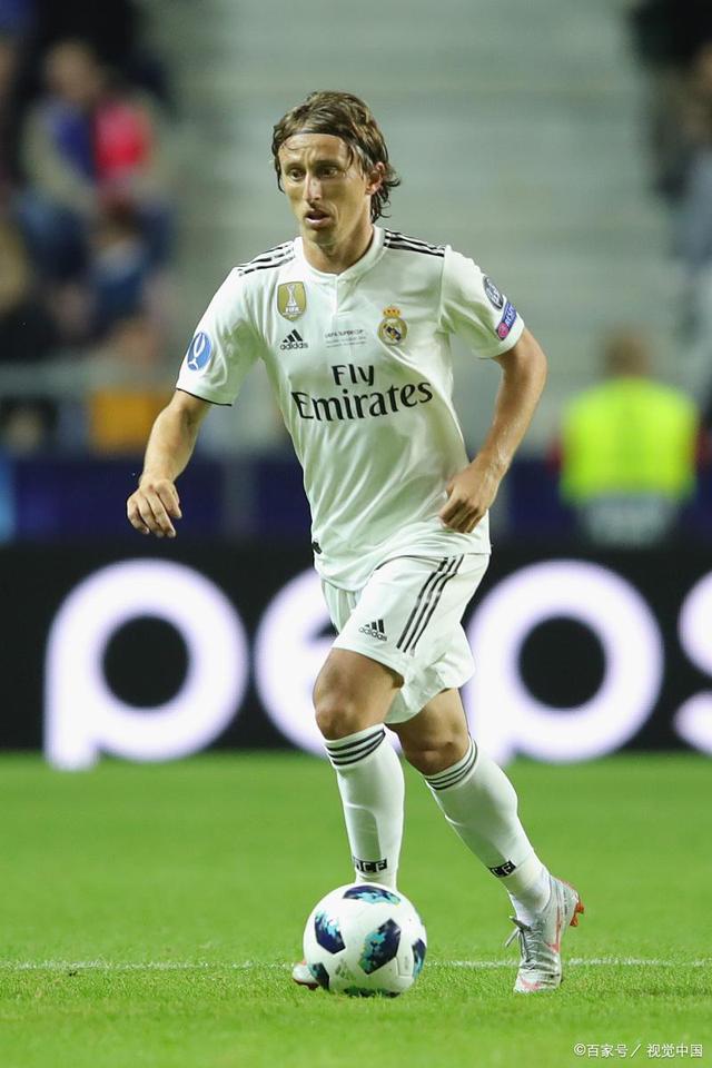 历史首次首发！埃迪vs杨瀚森跳球